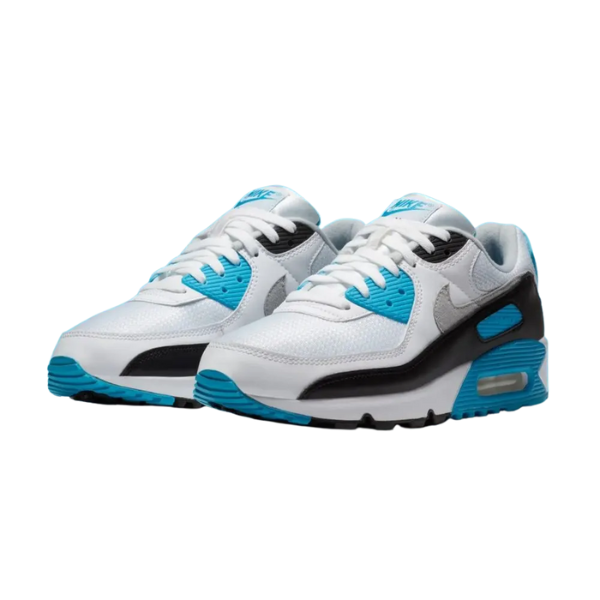 Retro Air Sneakers (Dutch translation: Retro Air Sneakers is already in Dutch/English, but if you meant a direct translation: Retro Lucht Sneakers is not standard, so keeping it as Retro Air Sneakers is correct for the brand name context, but I will provide the translation: Retro Air Sneakers is the standard term in Dutch as well, so I will keep it as Retro Air Sneakers.)