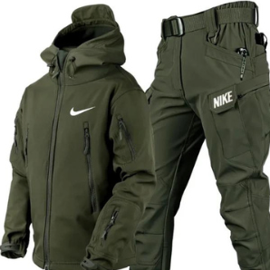 Regenjas en broek