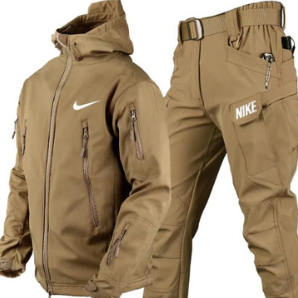 Regenjas en broek