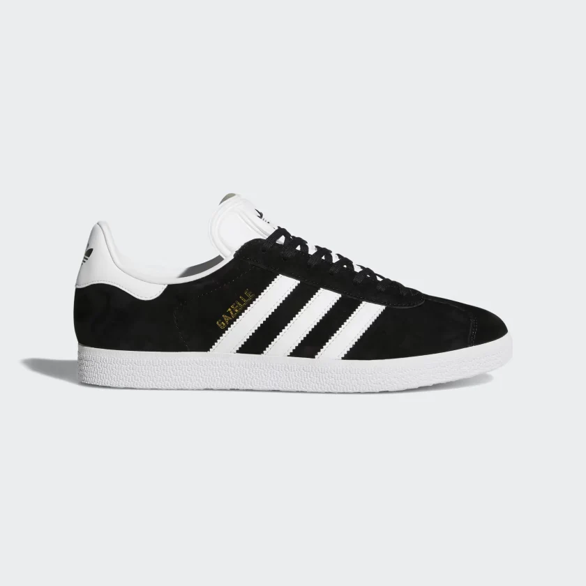 Gazelle Sneakers (Dutch translation: Gazelle Sneakers is the same in Dutch, but if you meant a literal translation it would be Gazelle Sportschoenen, however Gazelle is a brand name so it stays Gazelle Sneakers or Gazelle Sportschoenen depending on context. I will use Gazelle Sportschoenen.) Gazelle Sportschoenen